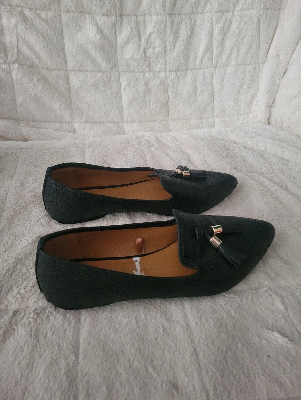 Kensie Black Pointed Tassel Flats Size 10M